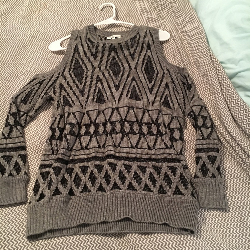 Rebecca Minkoff Cold Shoulder Sweater - Picture 2 of 6